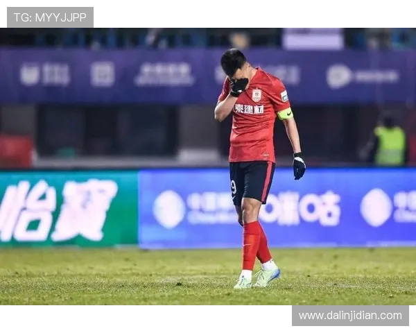 半场战报兰克尔泽补射得分青岛海牛暂时领先武汉三镇亚泰降级危机加剧